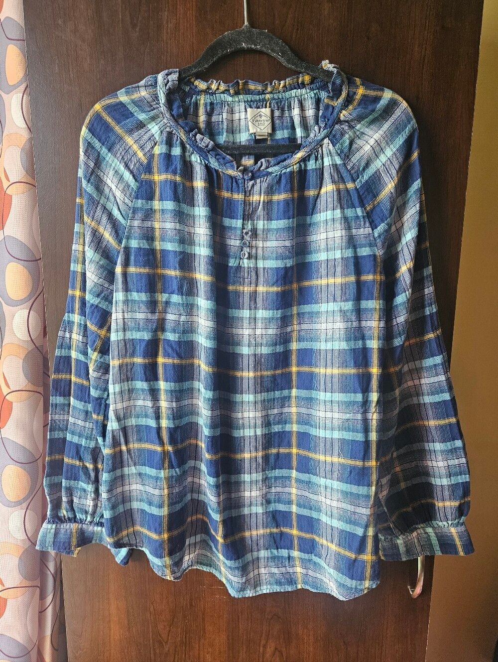 St. John's Bay Navy, Light Blue and Yellow Plaid Top Size Large